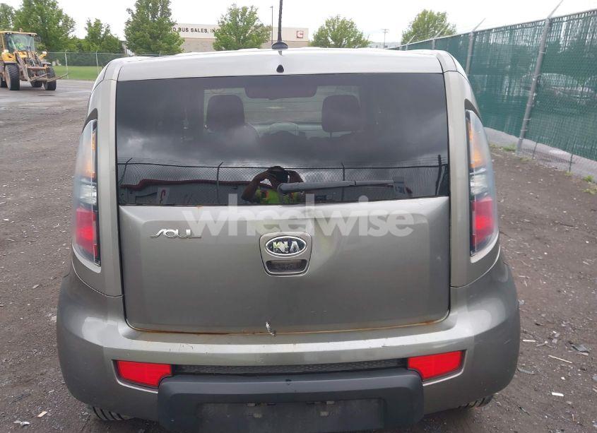 Photo 16 of 2010 Kia Soul + (VIN KNDJT2A29A7035846)