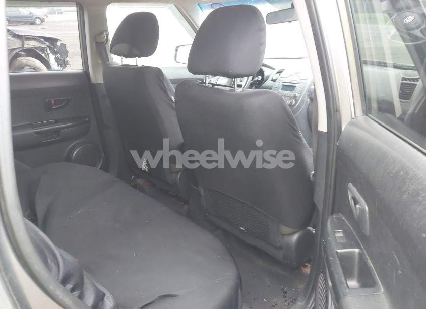 Photo 8 of 2010 Kia Soul + (VIN KNDJT2A29A7035846)