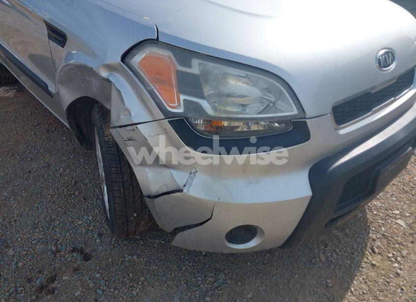 Photo 11 of 2010 Kia Soul + (VIN KNDJT2A29A7107810)