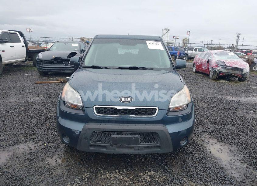 Photo 12 of 2011 Kia Soul + (VIN KNDJT2A29B7272046)