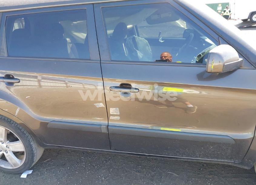 Photo 13 of 2011 Kia Soul ! (VIN KNDJT2A29B7280549)