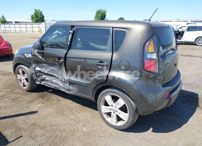 Photo 3 of 2011 Kia Soul ! (VIN KNDJT2A29B7280549)