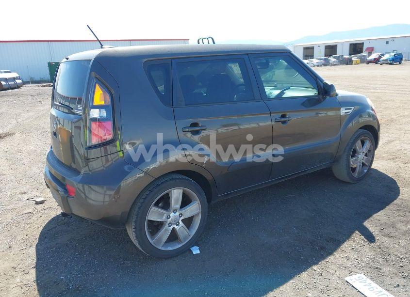 Photo 4 of 2011 Kia Soul ! (VIN KNDJT2A29B7280549)