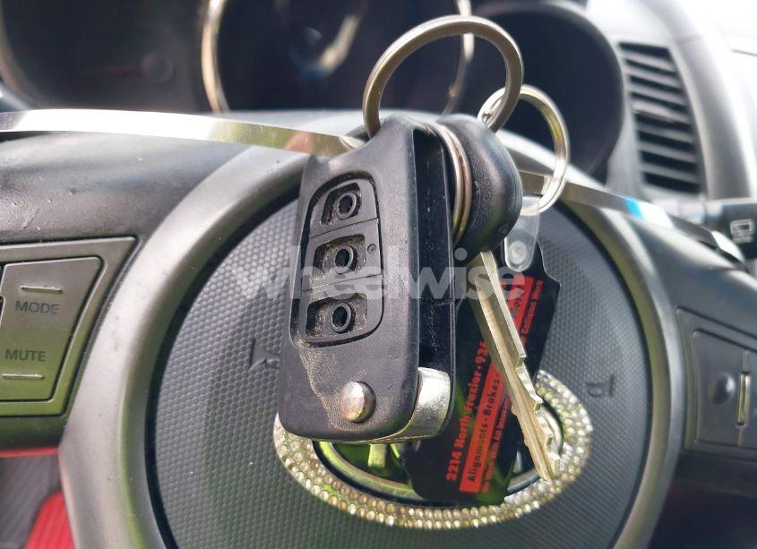 Photo 11 of 2011 Kia Soul + (VIN KNDJT2A29B7300721)