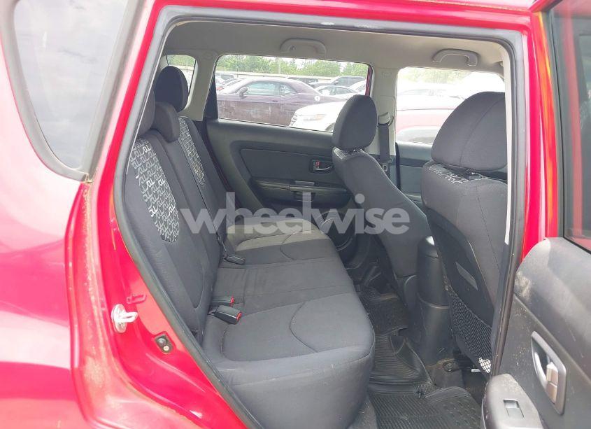 Photo 8 of 2011 Kia Soul + (VIN KNDJT2A29B7300721)