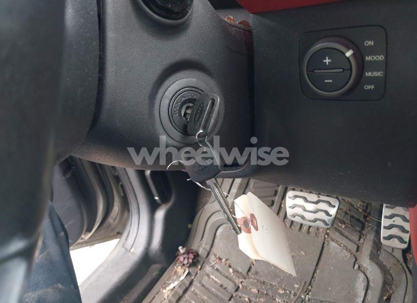 Photo 11 of 2010 Kia Soul SPORT (VIN KNDJT2A2XA7049822)