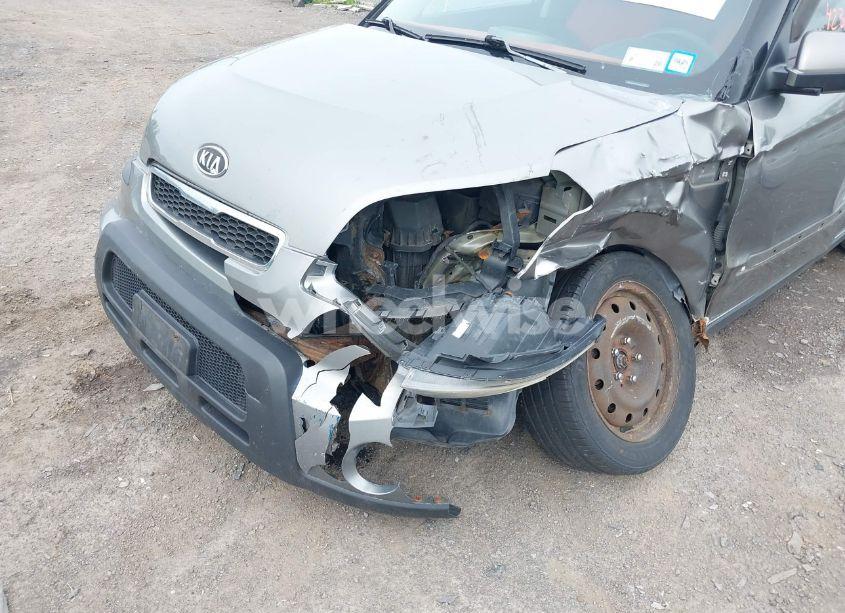 Photo 6 of 2010 Kia Soul SPORT (VIN KNDJT2A2XA7049822)