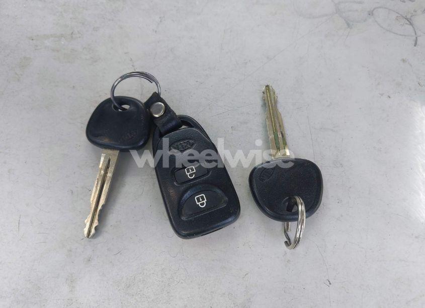 Photo 11 of 2010 Kia Soul + (VIN KNDJT2A2XA7079483)