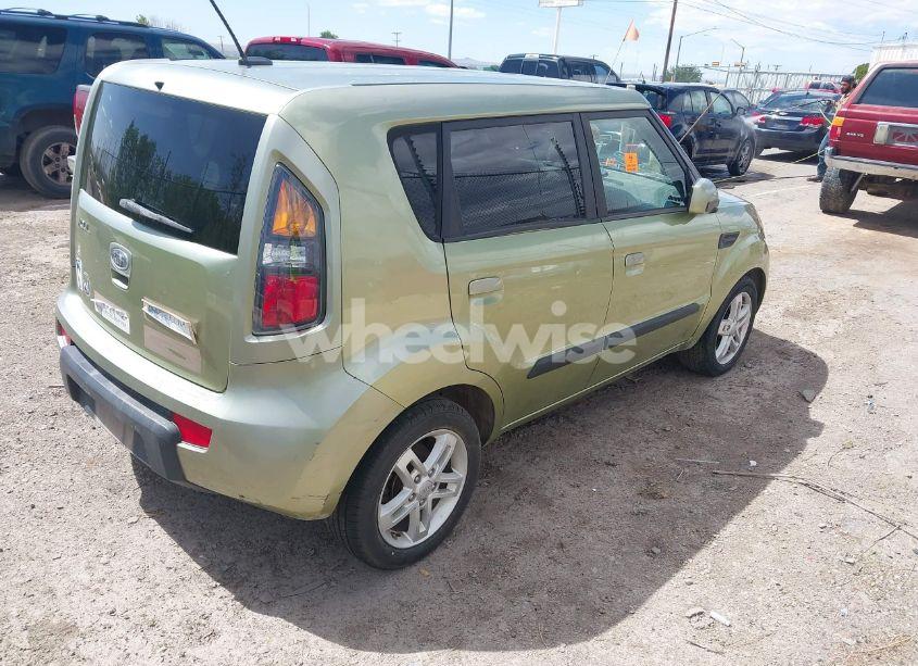 Photo 4 of 2010 Kia Soul + (VIN KNDJT2A2XA7079483)