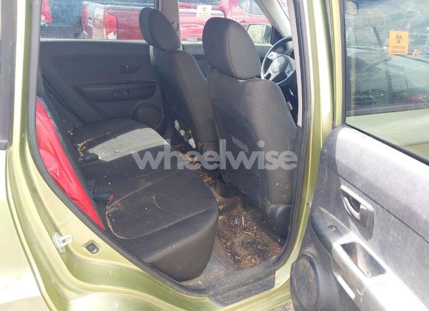 Photo 8 of 2010 Kia Soul + (VIN KNDJT2A2XA7079483)