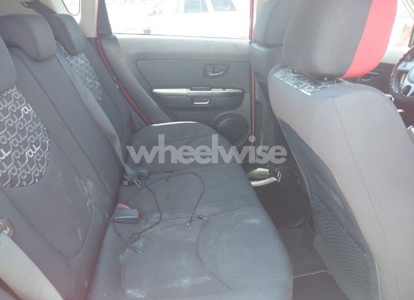 Photo 8 of 2010 Kia Soul + (VIN KNDJT2A2XA7137284)