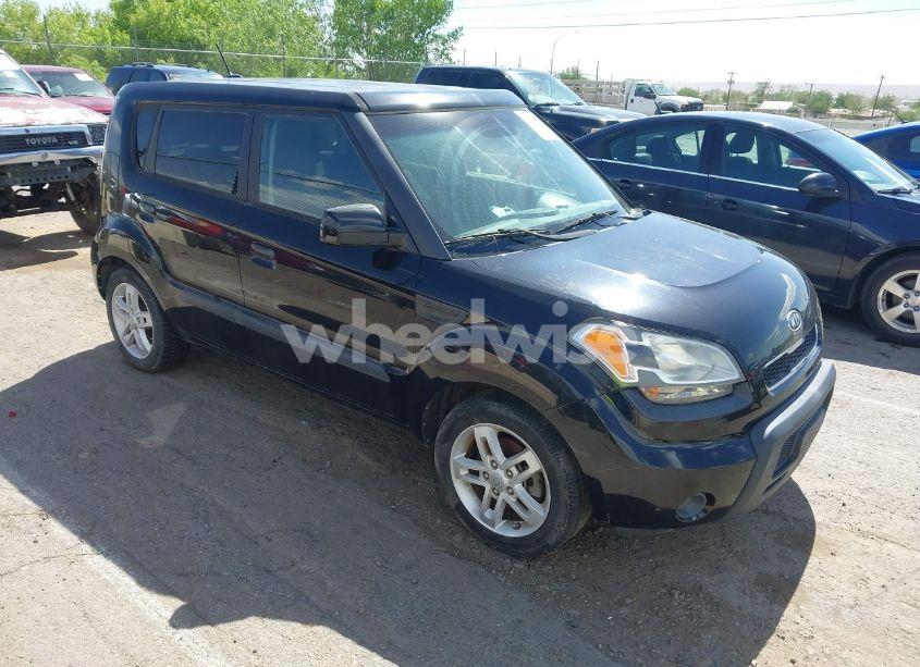 2010 Kia Soul + (VIN KNDJT2A2XA7180619) main photo