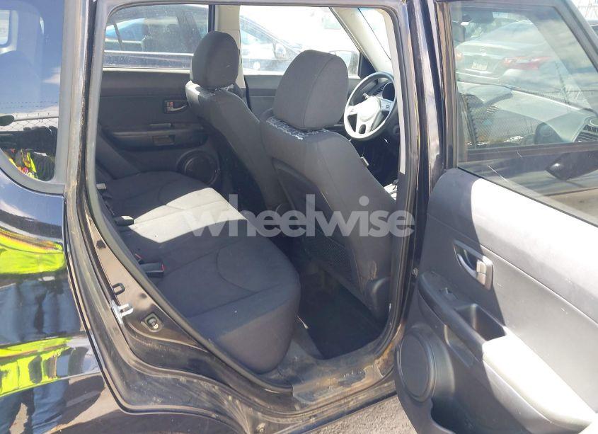 Photo 8 of 2010 Kia Soul + (VIN KNDJT2A2XA7180619)