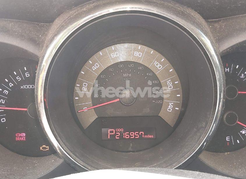 Photo 7 of 2011 Kia Soul + (VIN KNDJT2A2XB7198023)