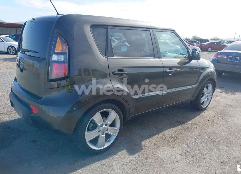 Photo 4 of 2011 Kia Soul ! (VIN KNDJT2A2XB7203110)