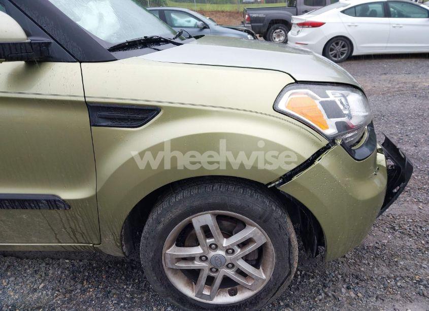 Photo 15 of 2011 Kia Soul + (VIN KNDJT2A2XB7331458)