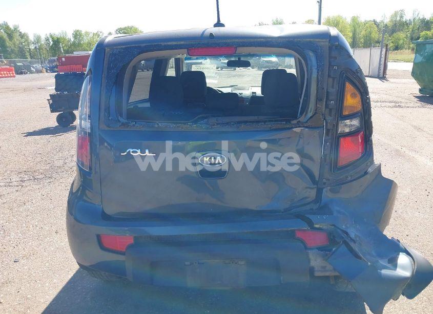 Photo 12 of 2011 Kia Soul + (VIN KNDJT2A2XB7340449)