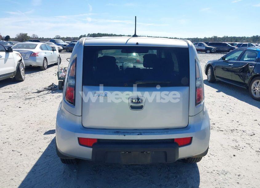 Photo 16 of 2011 Kia Soul + (VIN KNDJT2A2XB7716454)