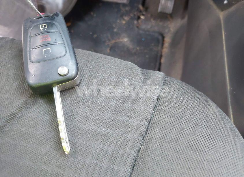 Photo 11 of 2012 Kia Soul (VIN KNDJT2A50C7361998)