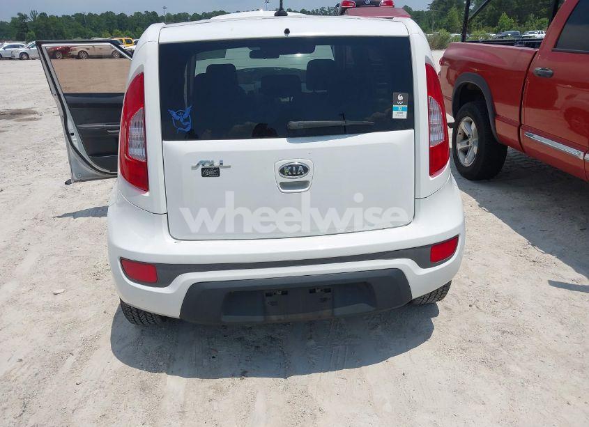 Photo 6 of 2012 Kia Soul (VIN KNDJT2A50C7361998)