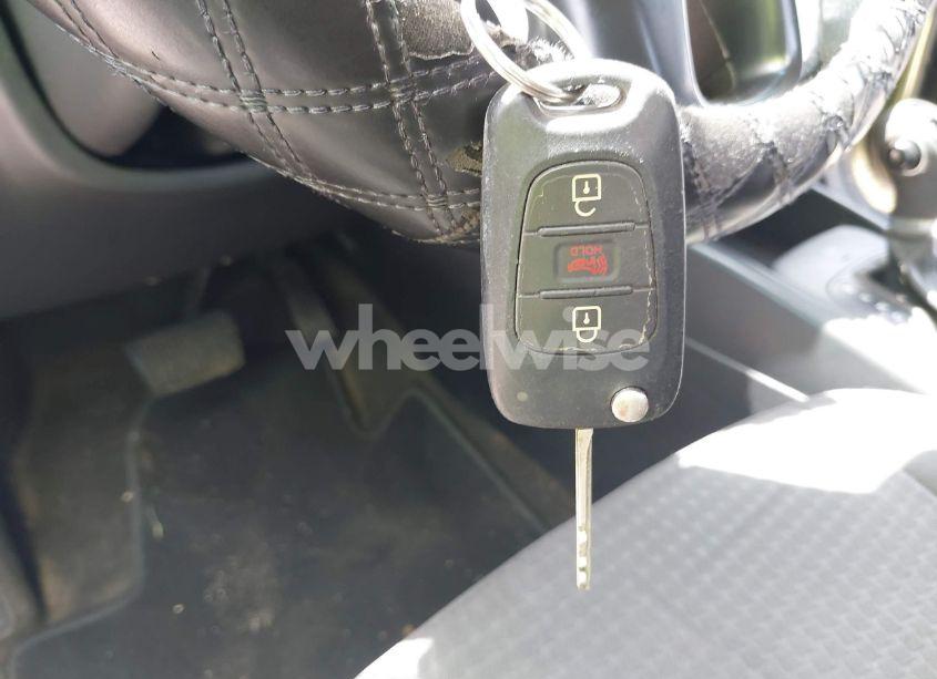 Photo 11 of 2013 Kia Soul (VIN KNDJT2A50D7551009)