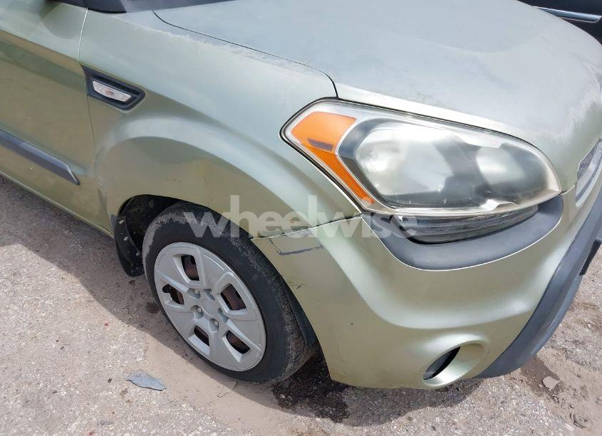 Photo 6 of 2013 Kia Soul (VIN KNDJT2A50D7551009)