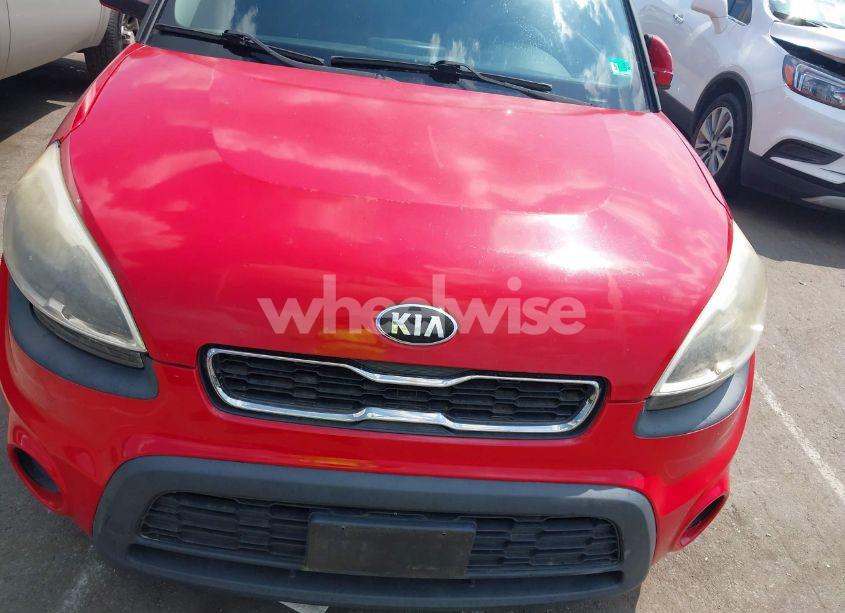 Photo 6 of 2013 Kia Soul (VIN KNDJT2A50D7634570)