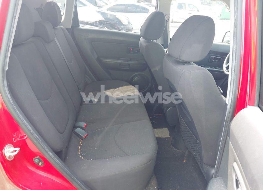 Photo 8 of 2013 Kia Soul (VIN KNDJT2A50D7634570)