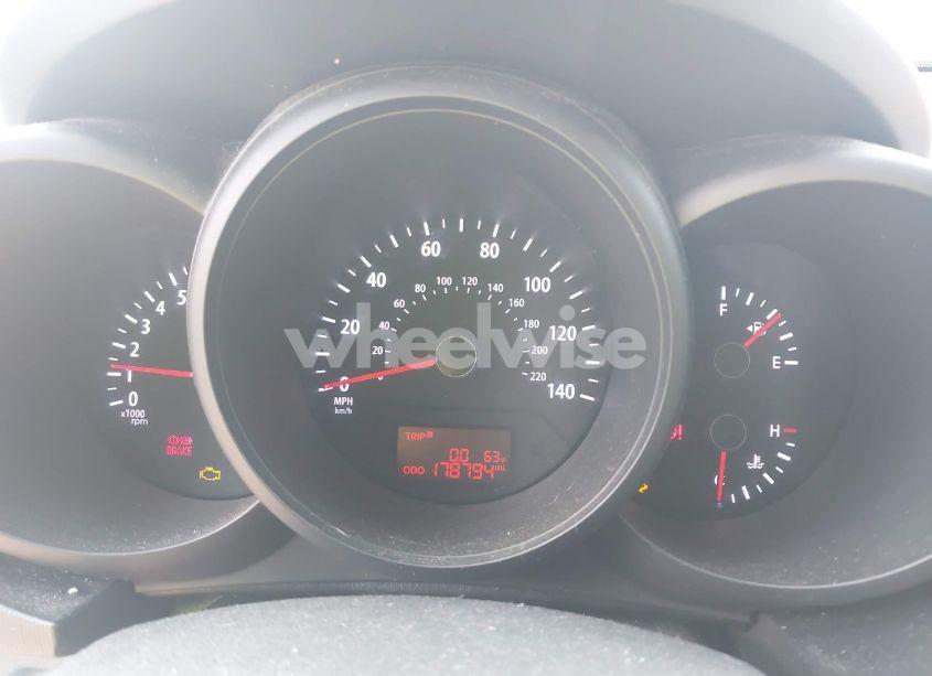 Photo 7 of 2013 Kia Soul (VIN KNDJT2A51D7529973)