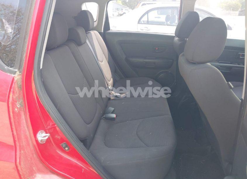 Photo 8 of 2013 Kia Soul (VIN KNDJT2A51D7529973)