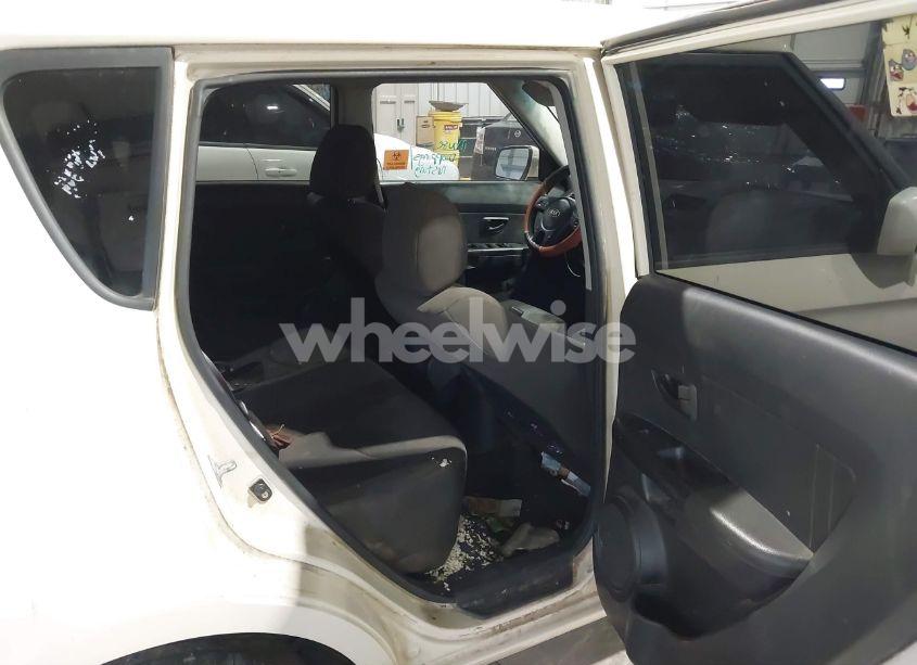 Photo 8 of 2013 Kia Soul (VIN KNDJT2A51D7756578)