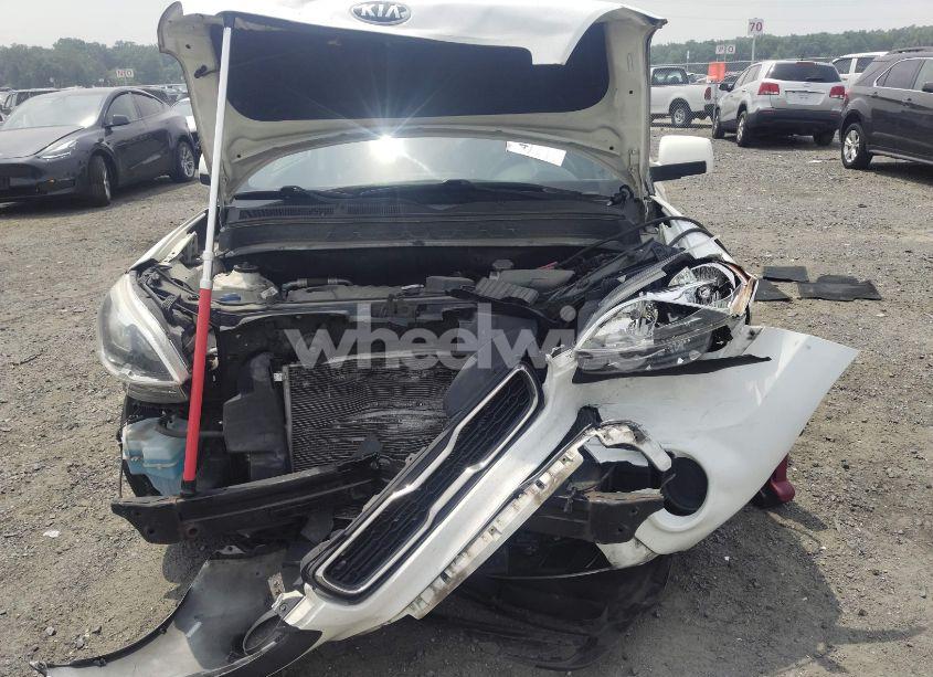 Photo 10 of 2013 Kia Soul (VIN KNDJT2A51D7773901)