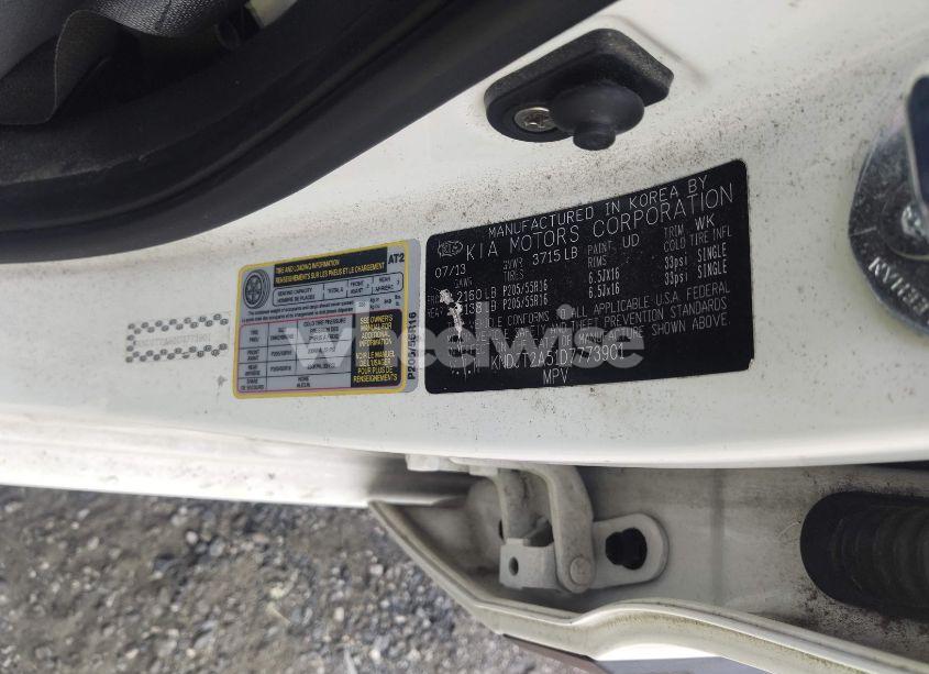 Photo 9 of 2013 Kia Soul (VIN KNDJT2A51D7773901)