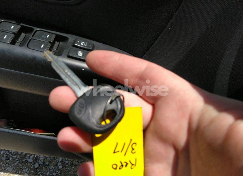 Photo 11 of 2013 Kia Soul (VIN KNDJT2A51D7773932)