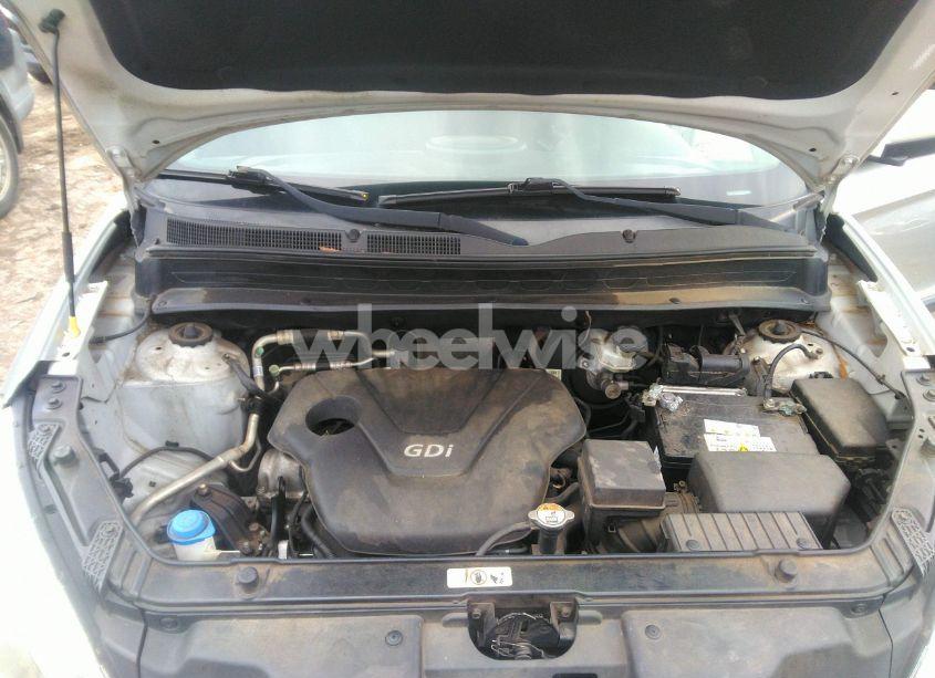 Photo 10 of 2012 Kia Soul (VIN KNDJT2A52C7353837)