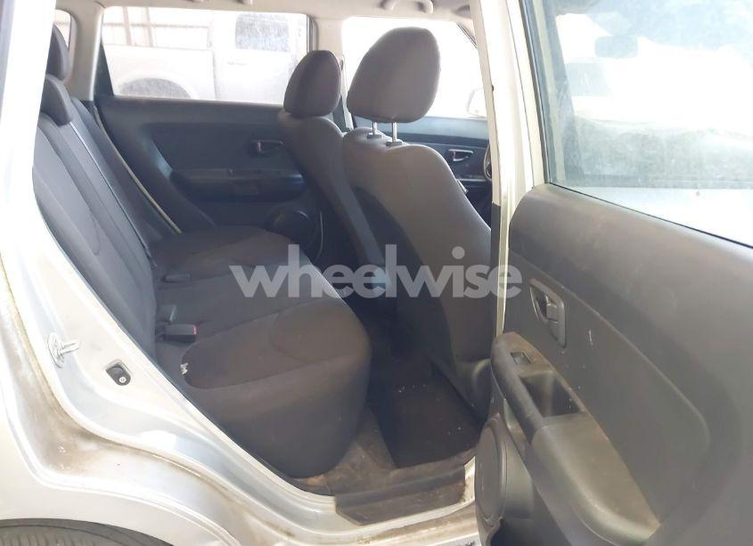 Photo 8 of 2013 Kia Soul (VIN KNDJT2A52D7485742)