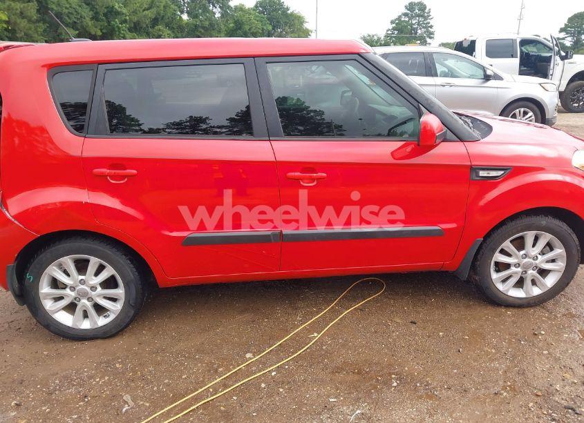 Photo 13 of 2013 Kia Soul (VIN KNDJT2A52D7625451)