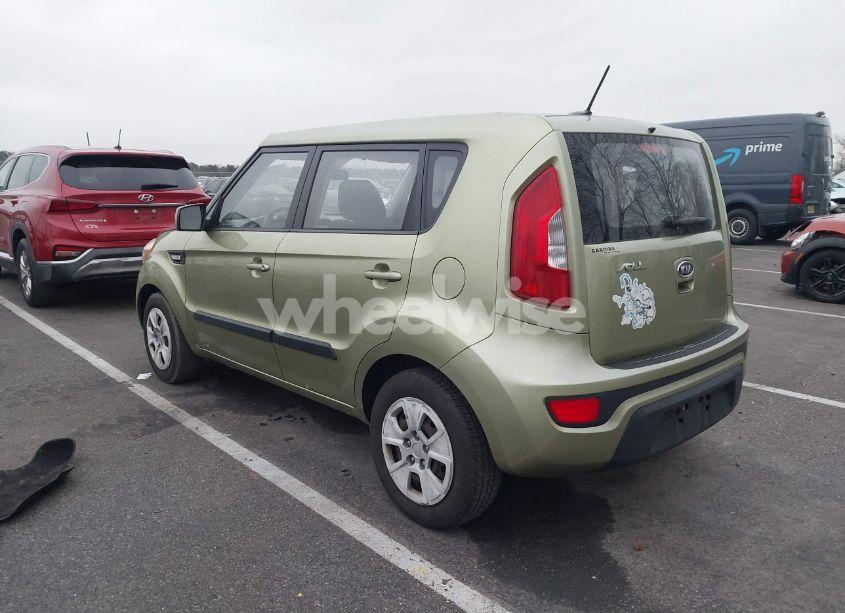 Photo 3 of 2012 Kia Soul (VIN KNDJT2A54C7440509)