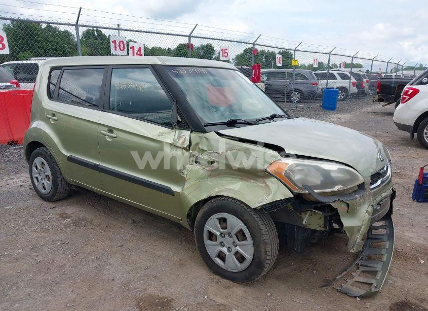 2013 Kia Soul (VIN KNDJT2A54D7615066) main photo