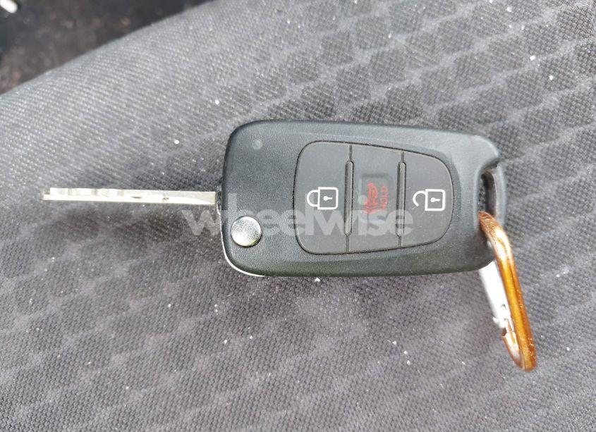 Photo 11 of 2013 Kia Soul (VIN KNDJT2A54D7615066)