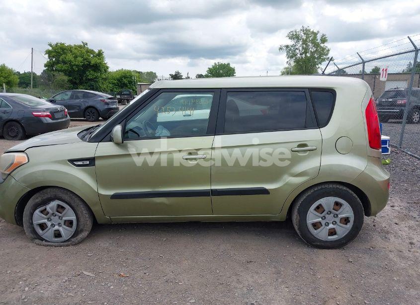 Photo 15 of 2013 Kia Soul (VIN KNDJT2A54D7615066)