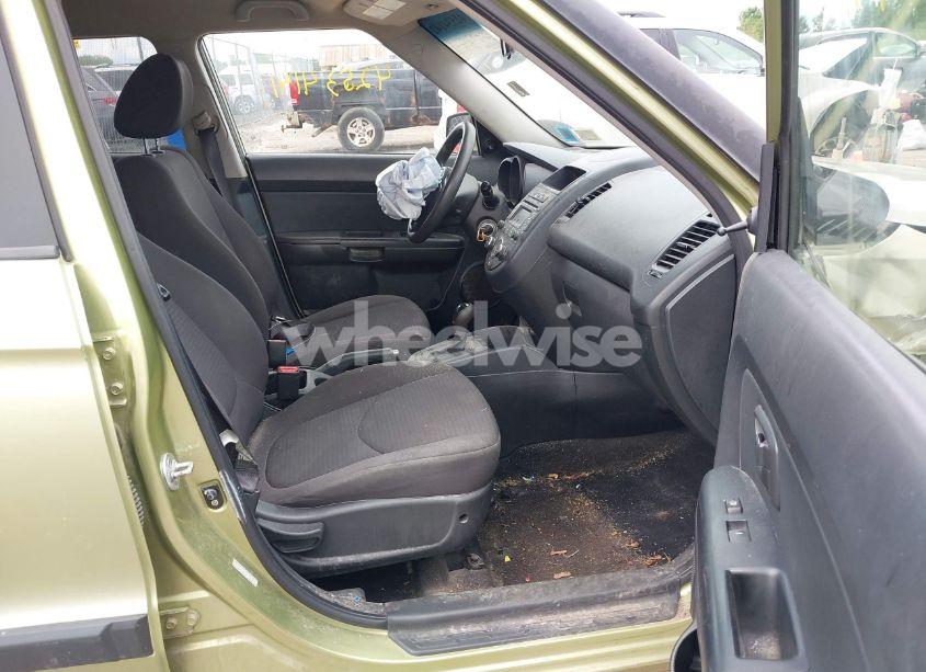 Photo 5 of 2013 Kia Soul (VIN KNDJT2A54D7615066)