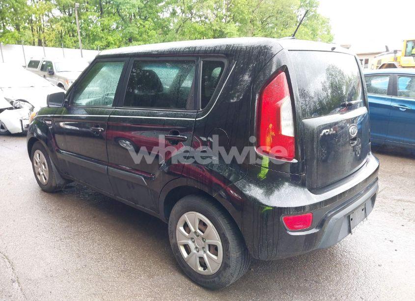 Photo 3 of 2012 Kia Soul (VIN KNDJT2A55C7421547)