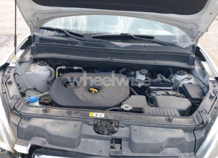Photo 10 of 2012 Kia Soul (VIN KNDJT2A55C7441815)