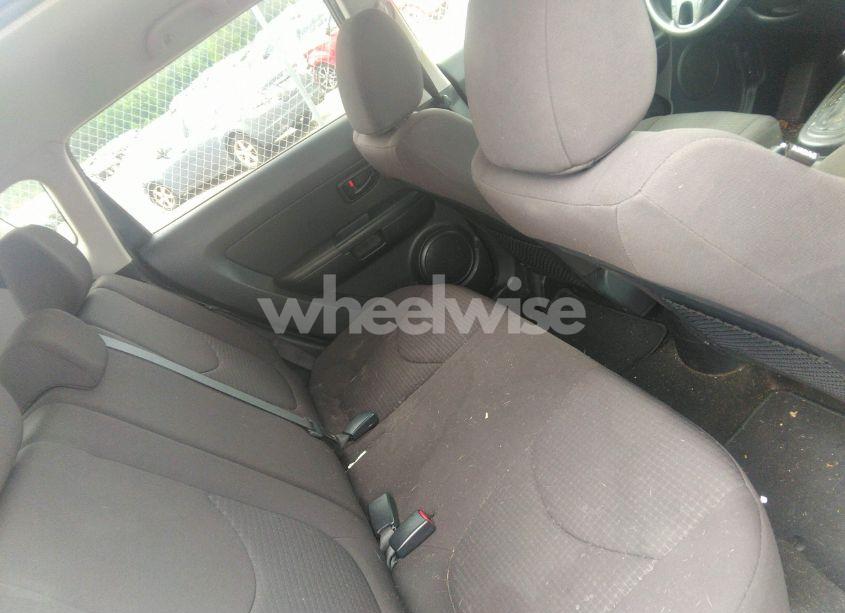 Photo 8 of 2013 Kia Soul (VIN KNDJT2A55D7566752)