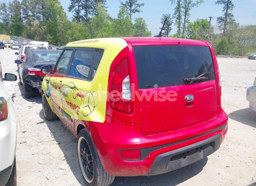 Photo 3 of 2013 Kia Soul (VIN KNDJT2A55D7569621)