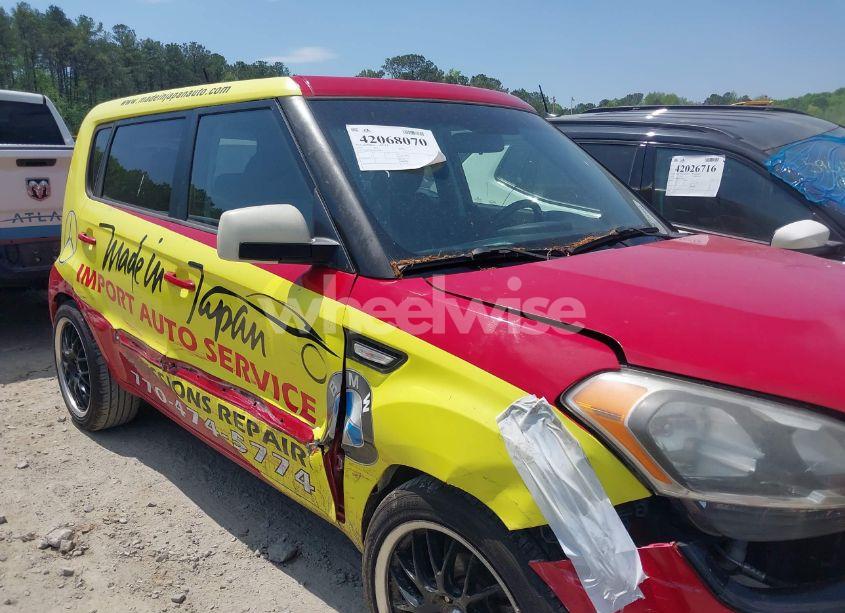 Photo 6 of 2013 Kia Soul (VIN KNDJT2A55D7569621)