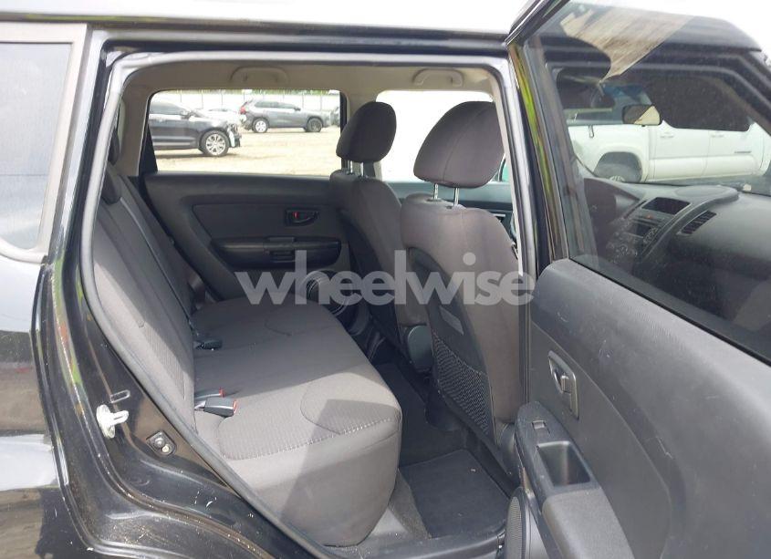 Photo 8 of 2013 Kia Soul (VIN KNDJT2A55D7749195)