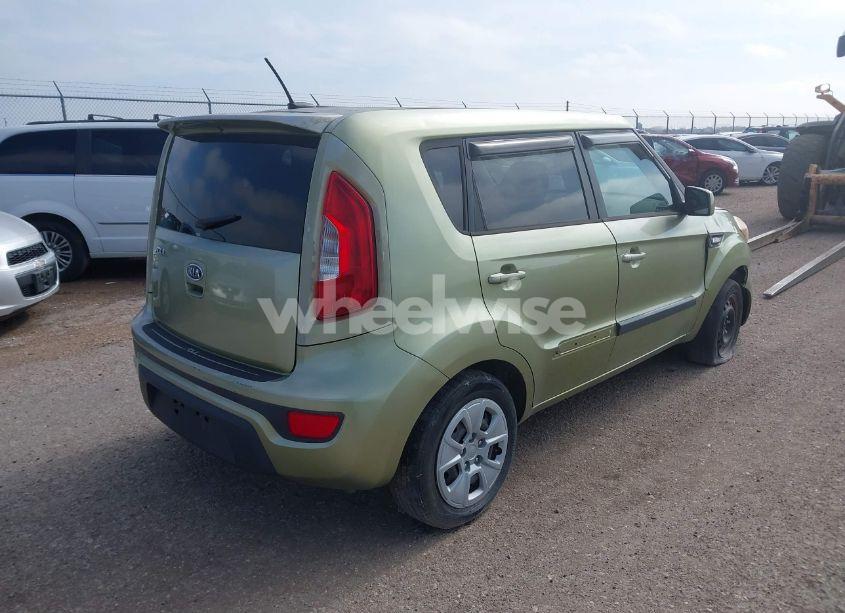 Photo 4 of 2012 Kia Soul (VIN KNDJT2A56C7464410)