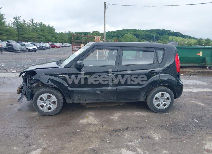 Photo 15 of 2013 Kia Soul (VIN KNDJT2A56D7492533)